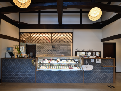 ラボラトリー ニューモラス